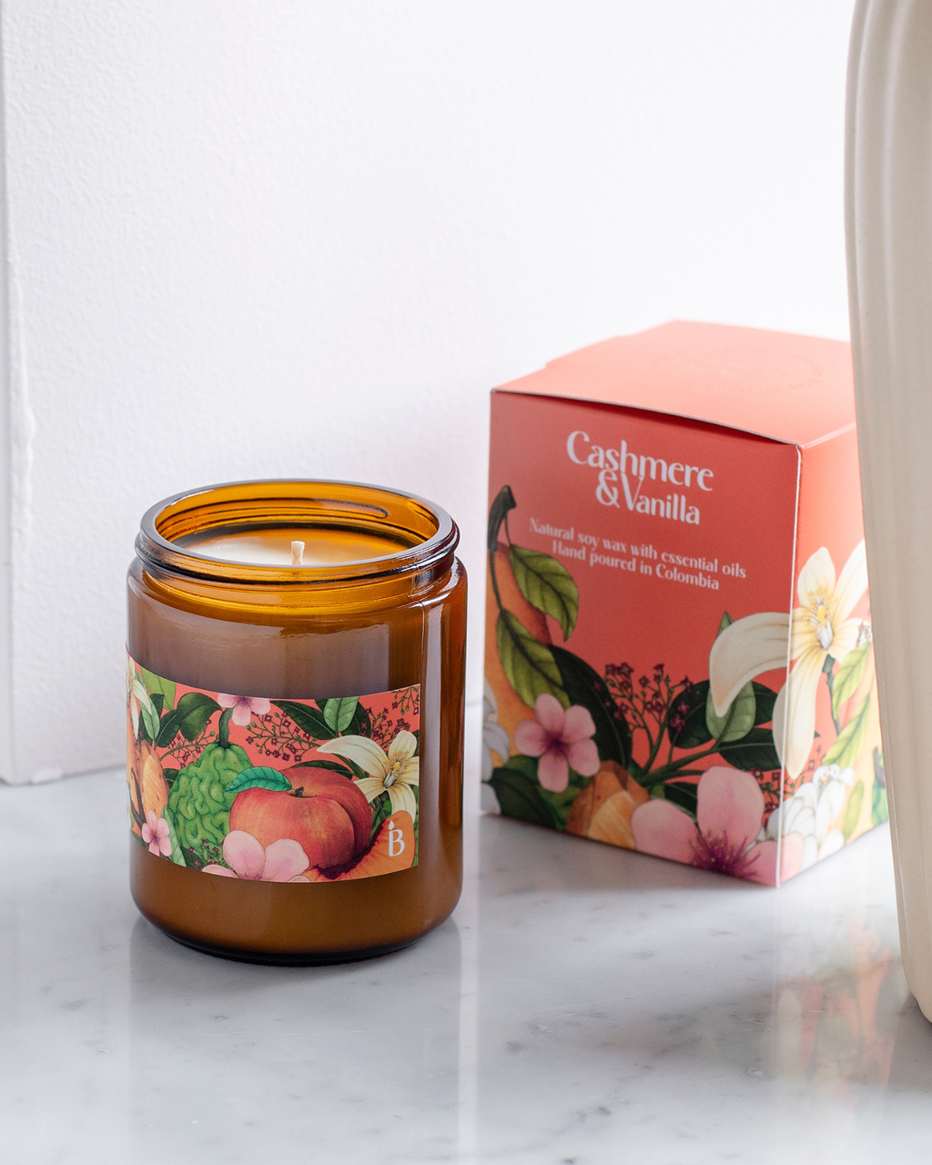 Vela aromática Cashmere & Vanilla 210 gr | Regalo suave y cálido